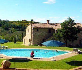 Country house Podere Monti *